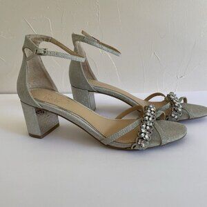 Badgley Mischka Silver Sparkle and Crystals Rhinestone Sandals Block Heels US 8